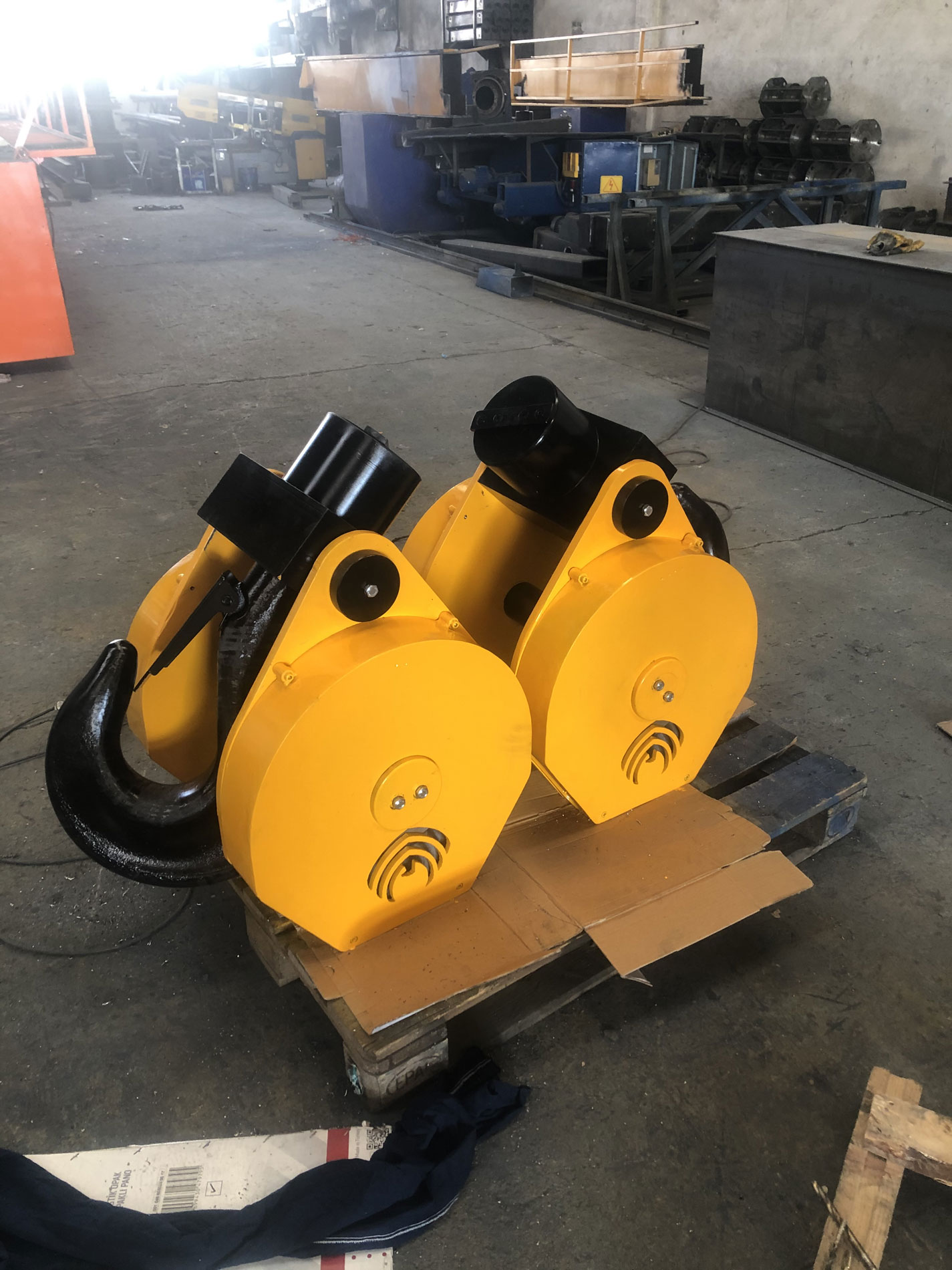 Uzmanlar | Uzmak Crane, Electronics, Construction Machinery Ind. & Trade Co. Ltd.